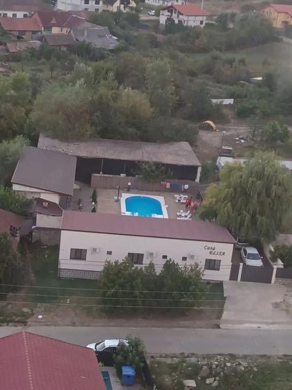 Spațiu comercial, de 1,300 mp, în Dubova