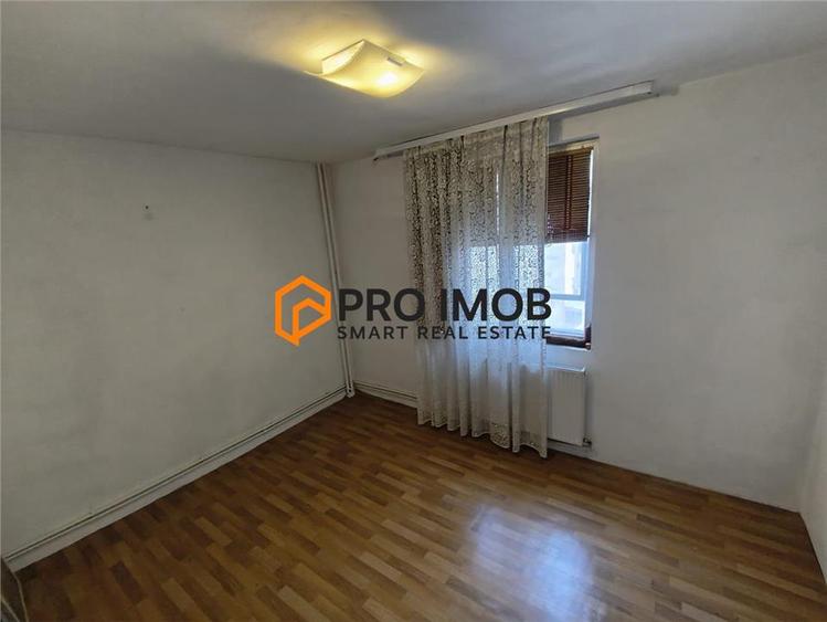 Apartament cu 3 camere decomandat în Unirii Sud