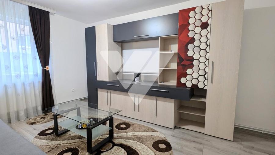 Apartament cu 2 camere decomandat, mobilat în Lazaret