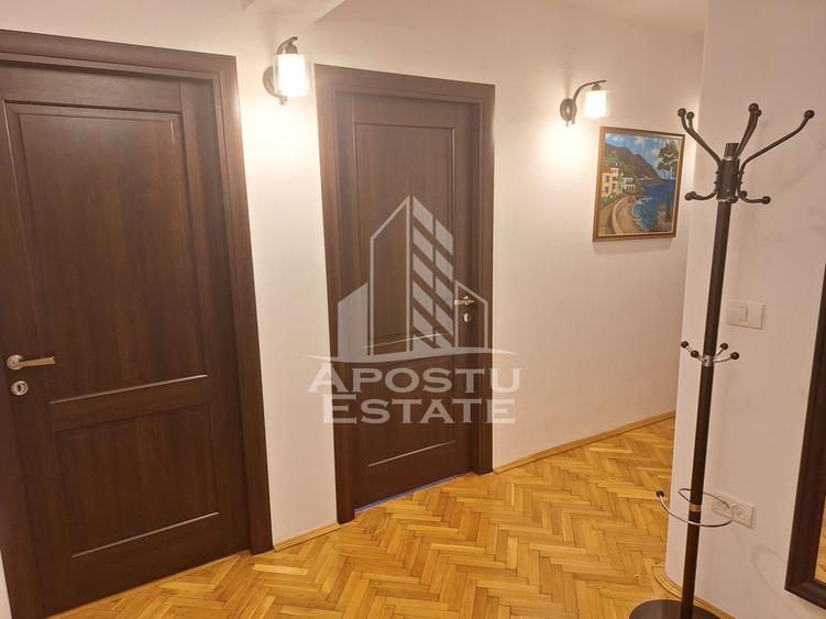 Apartament cu 3 camere decomandat, mobilat în Ultracentral