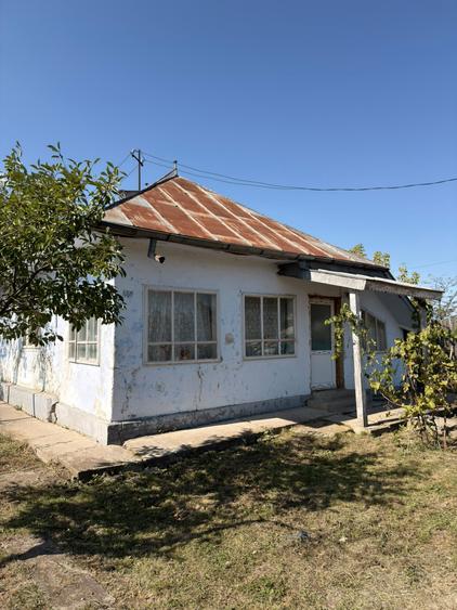 Casă cu 3 camere cu Canalizare în Erbiceni