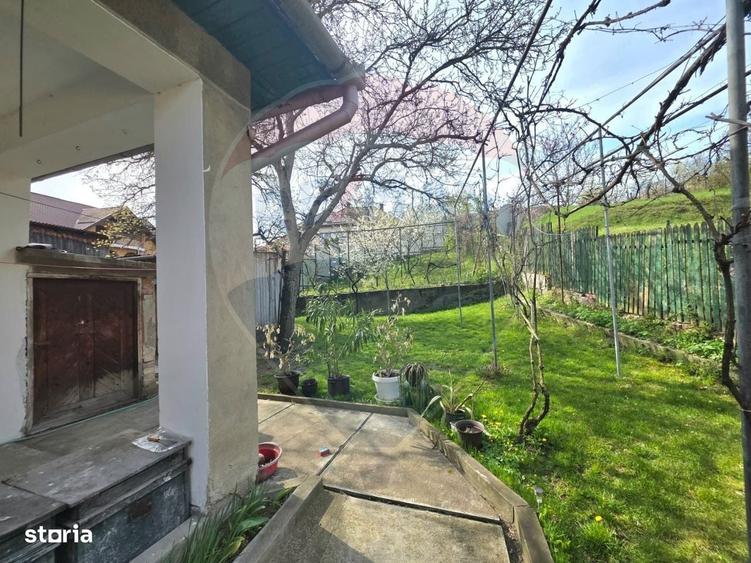 Casă cu 3 camere în Central
