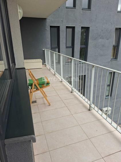 Inchiriez apartament