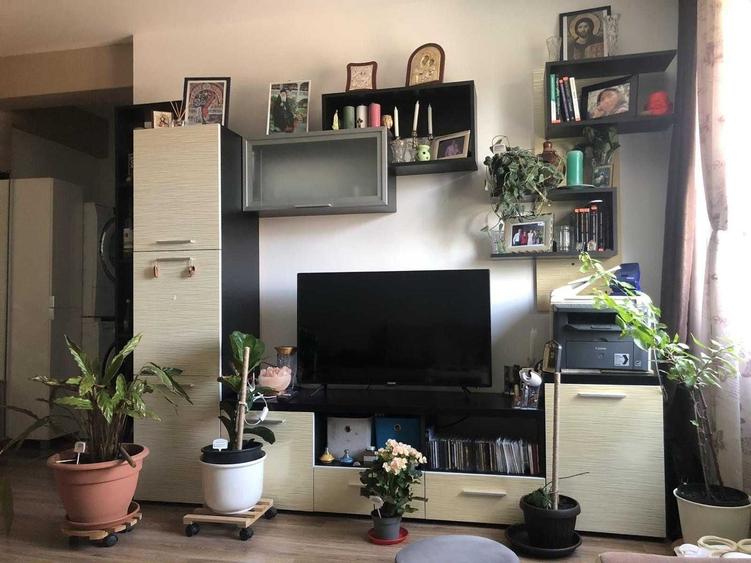 Apartament cu 2 camere semidecomandat în Sud