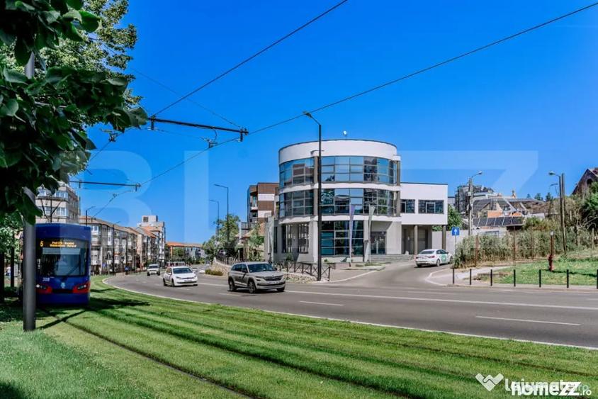 Spațiu comercial, de 182 mp, în Lotus