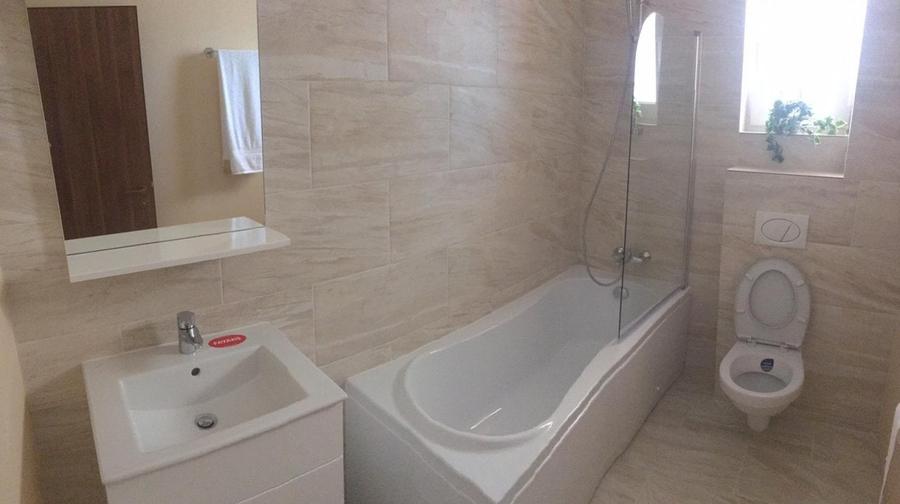 Apartament cu 2 camere decomandat în Giroc — fotografia 3