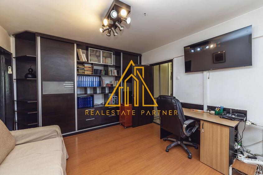 Apartament cu 3 camere semidecomandat, mobilat în Berceni — fotografia 2