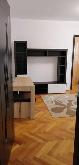 Apartament cu 2 camere semidecomandat în Budiu Mic