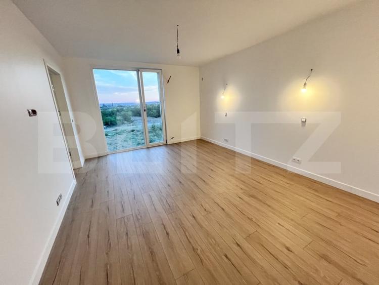 Casă individuală cu 4 camere cu Teren 500 Mp în Exterior Est