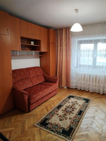 Apartament cu 2 camere decomandat în Exterior Vest