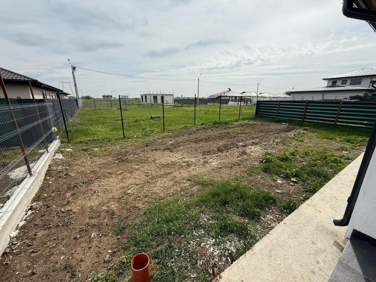 Casă individuală cu 3 camere cu Teren 350 Mp în Berceni