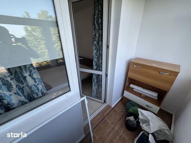 Apartament cu 3 camere decomandat, mobilat în Gara