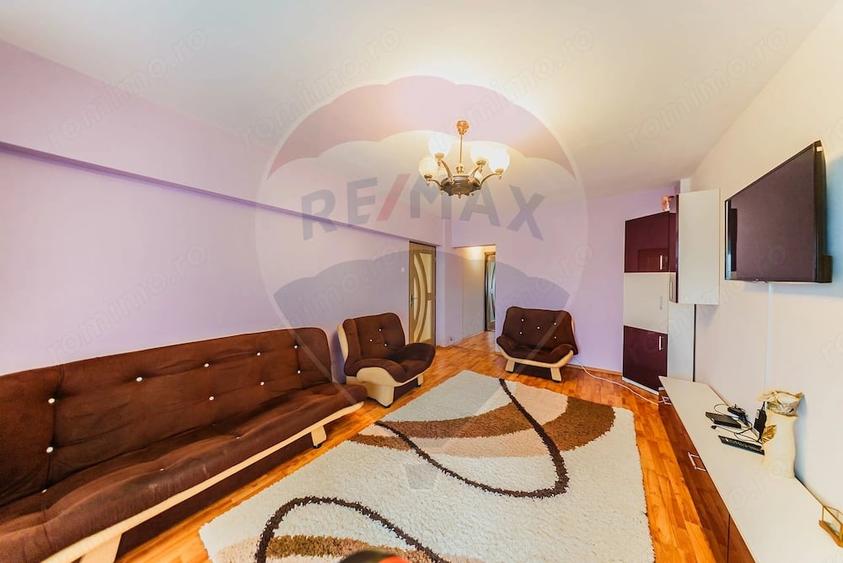 Apartament cu 2 camere semidecomandat în P-ța Spitalului