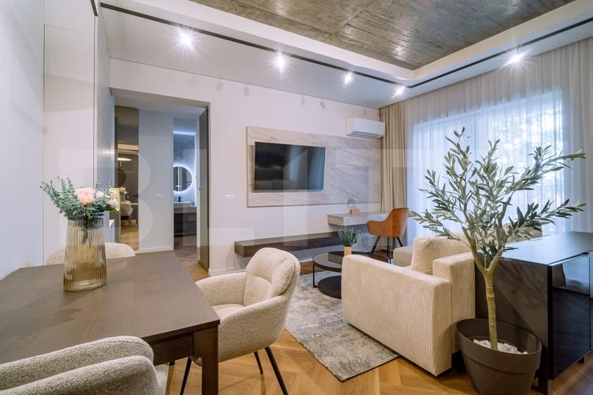 Apartament cu 2 camere decomandat, mobilat în Cantemir