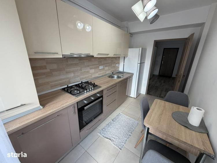 Apartament cu 2 camere decomandat în Galata