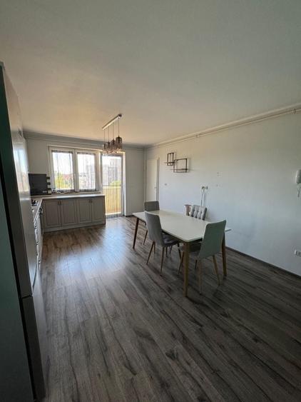 Apartament cu 2 camere decomandat în Soarelui