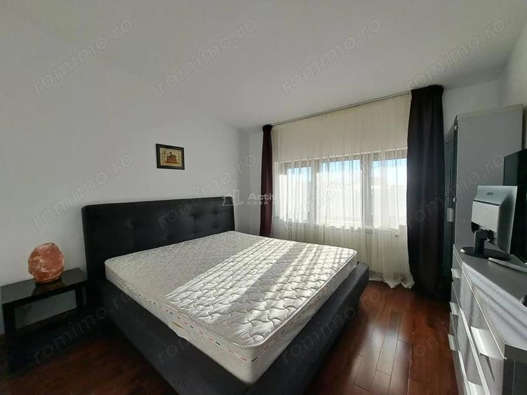 Casă cu 8 camere cu Teren 2500 Mp în Samurcași