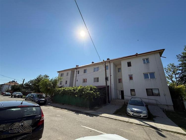 Garsonieră decomandată în Tătăranu