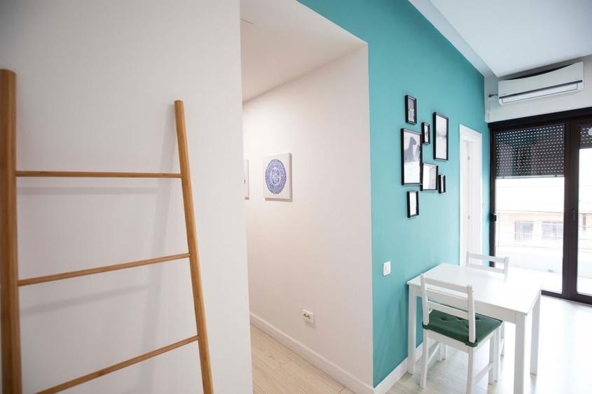Apartament cu 2 camere semidecomandat în Calea Victoriei