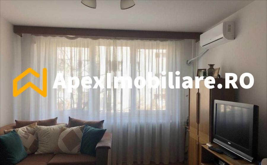 Apartament cu 3 camere decomandat în Drumul Taberei