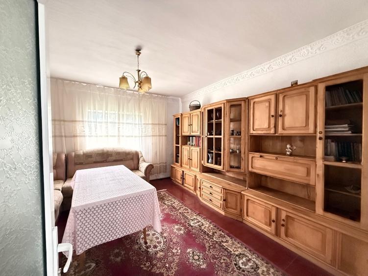 Casă individuală cu 3 camere cu Garaj în Poiana Teiului