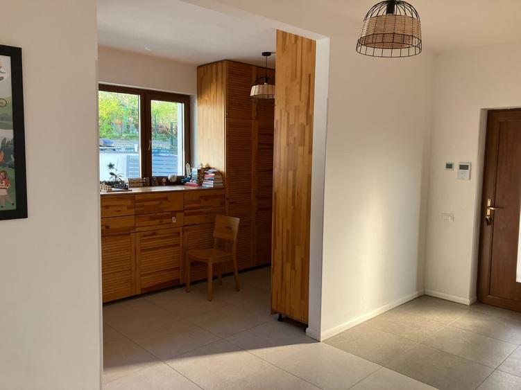 Duplex cu 3 camere cu Canalizare în Grigorescu