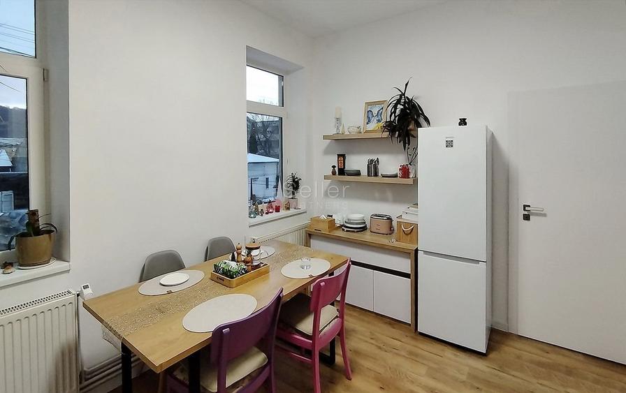 Apartament cu 4 camere decomandat, mobilat în Astra