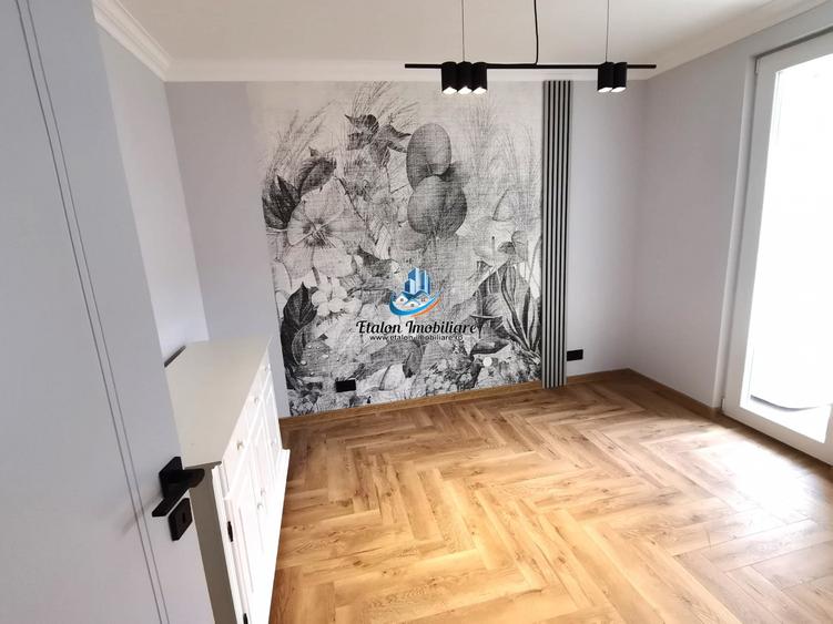 Apartament cu 3 camere decomandat în Precista