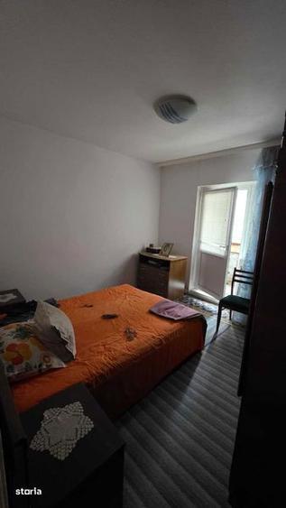 Apartament 3 camere nelocuit de vanzare - Slobozia, IL - 4
