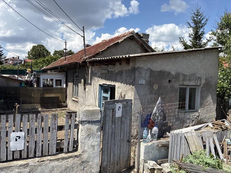 Casă cu 2 camere în Coiciu