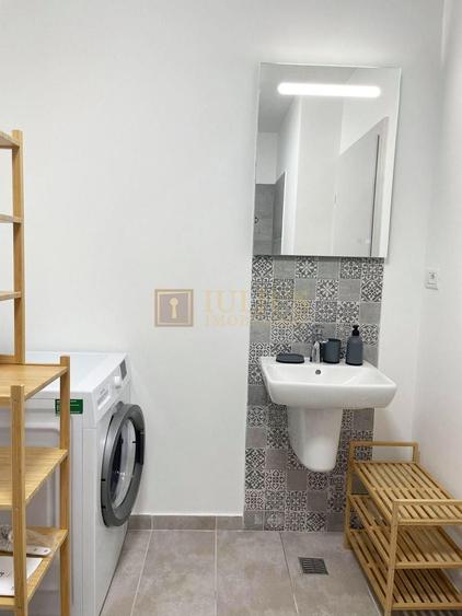 Apartament cu 2 camere decomandat, mobilat în Torontalului