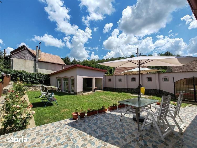 Casă cu 3 camere cu Teren 1147 Mp în Șelimbăr