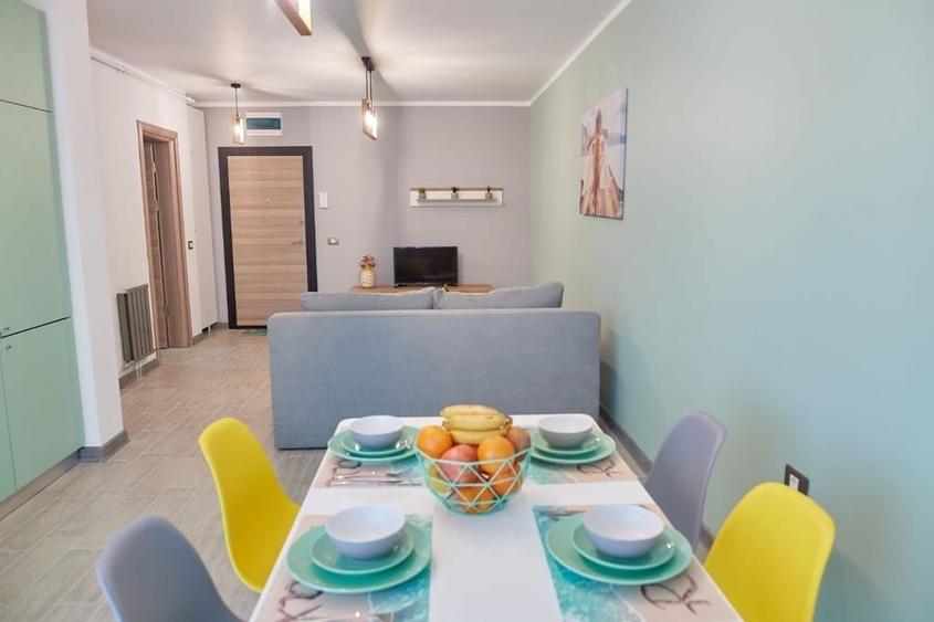 Apartament cu 2 camere semidecomandat, mobilat în Năvodari