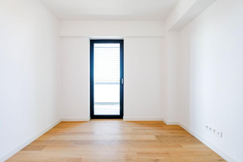 Penthouse cu 3 camere decomandat în Complex Studențesc