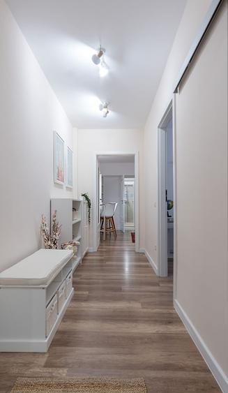 Apartament cu 3 camere semidecomandat în Exterior Nord