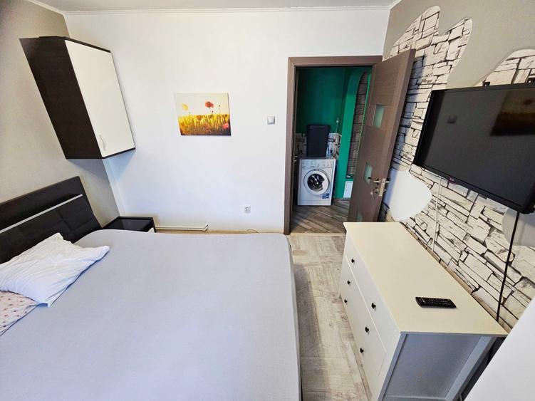 Apartament cu 2 camere semidecomandat în Micro 21