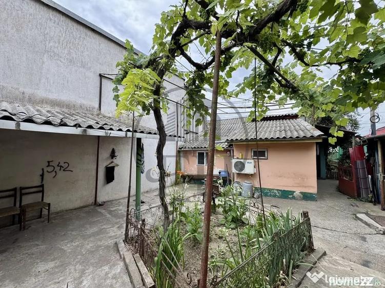 Casă cu 3 camere cu Teren 130 Mp în Brătianu
