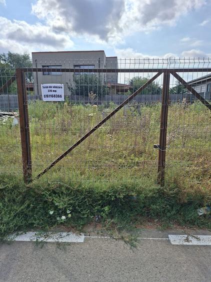 Teren de 370 mp, în Petrăchioaia