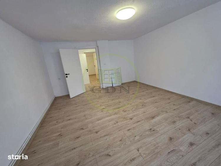 Casă cu 2 camere decomandat în Central