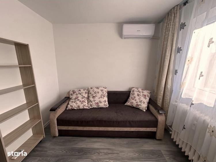 Garsonieră în Podu Roș