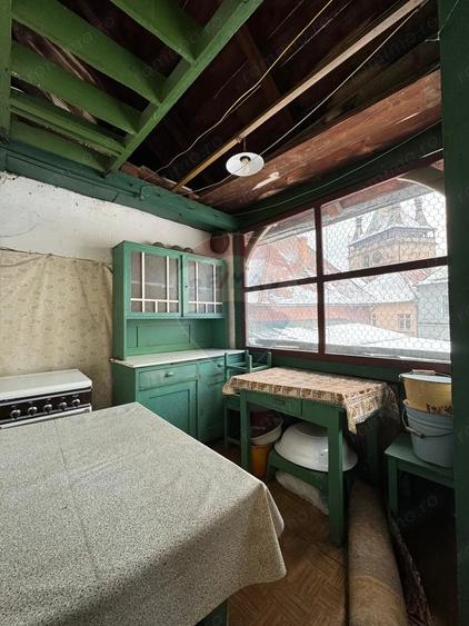 Apartament cu 4 camere nedecomandat în Ultracentral