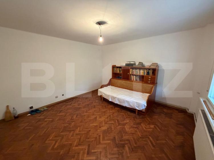 Apartament cu 2 camere decomandat în Calea București