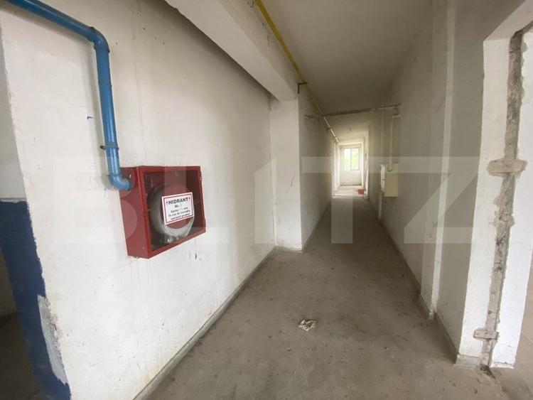 Spațiu comercial, de 488 mp, în Jibou