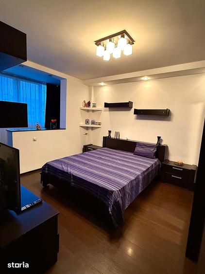 Apartament cu 3 camere decomandat în Titan