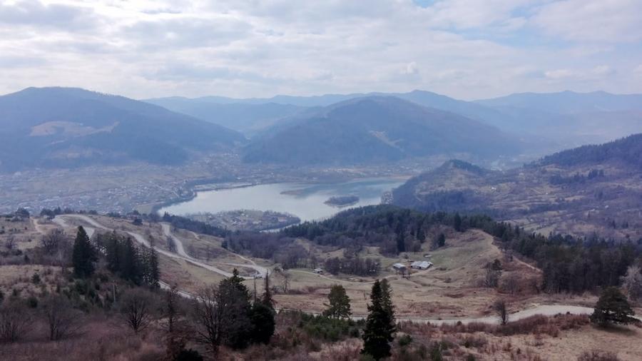 Teren intravilan de 1751 mp, în Scăricica