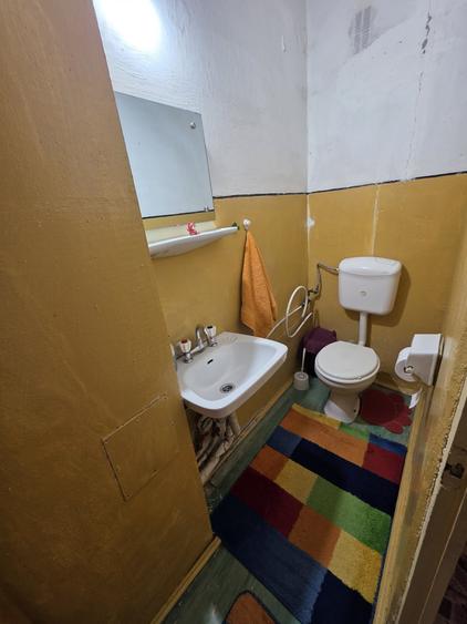 Apartament cu 3 camere decomandat în Titan