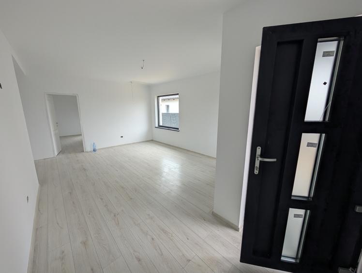 Casă individuală cu 3 camere cu Teren 400 Mp în Nord