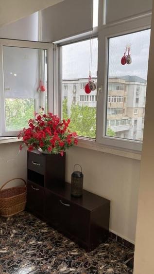Apartament cu 3 camere decomandat, mobilat în 1 Mai