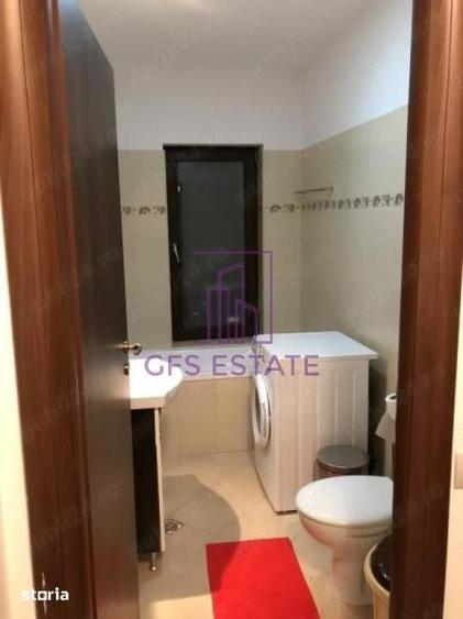 Apartament cu 3 camere semidecomandat în Grivița