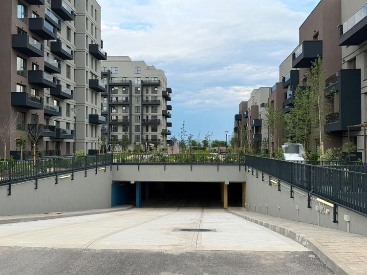 Apartament cu 2 camere decomandat în Exterior Vest
